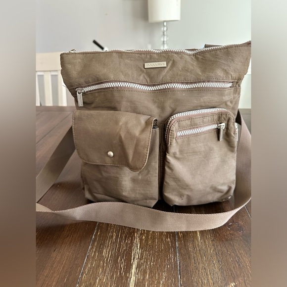 Baggallini cross body bag - Picture 1 of 11